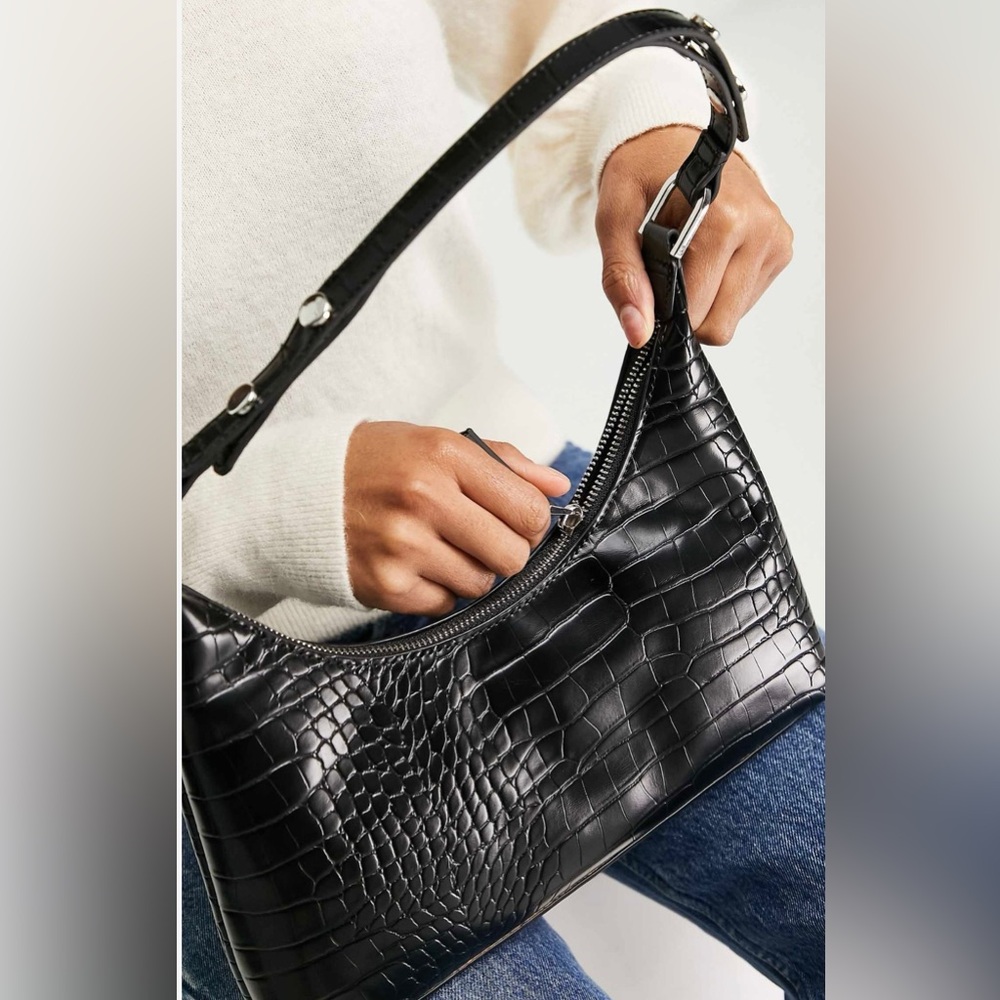 Mango Elegant Black Croc-Embossed Shoulder Bag